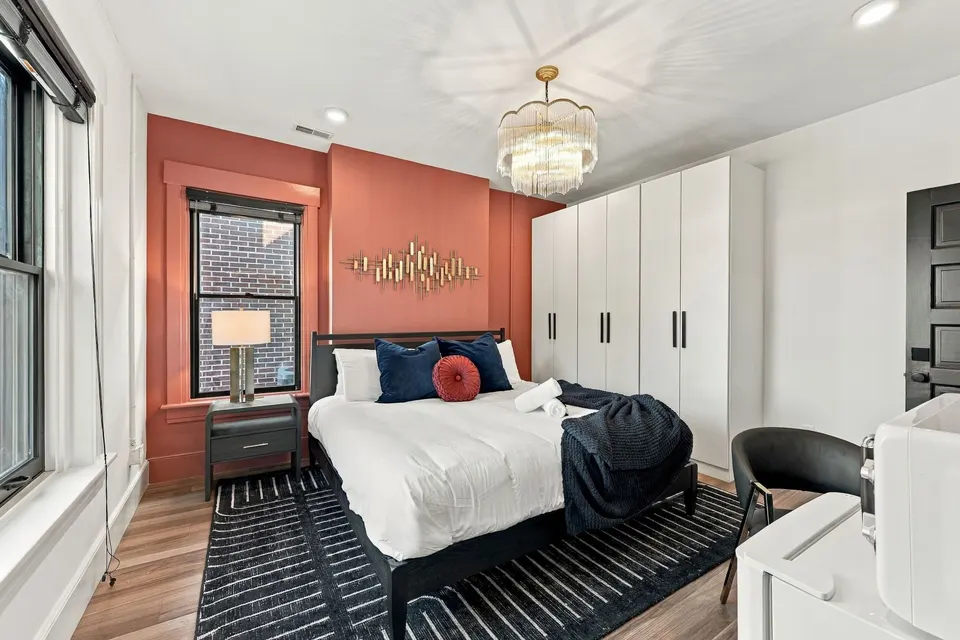 Unit 2, bedroom (view 2)