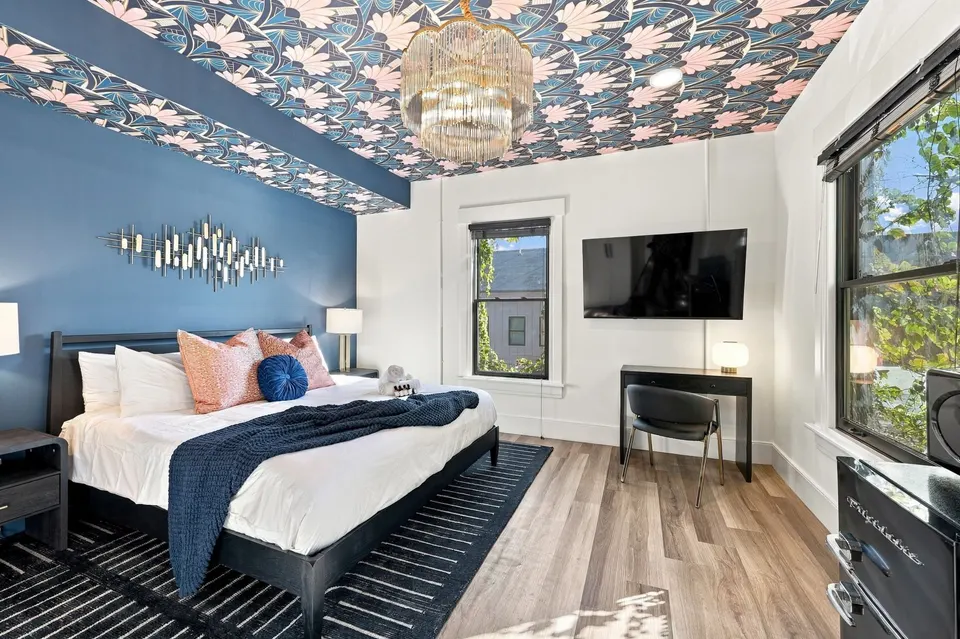 Unit 5, bedroom (view 2)