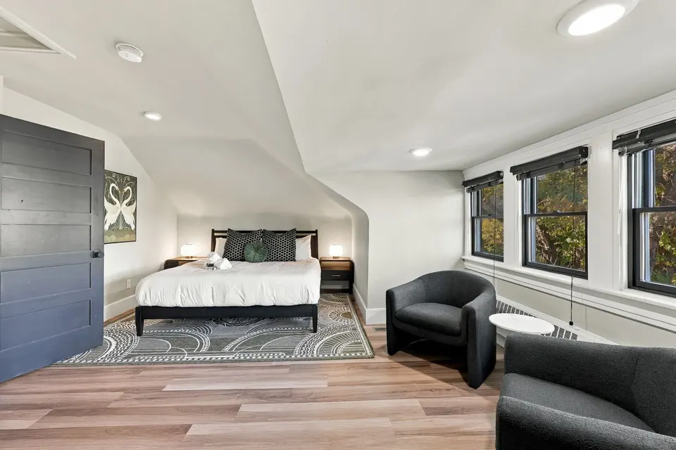 Unit 6, bedroom 2